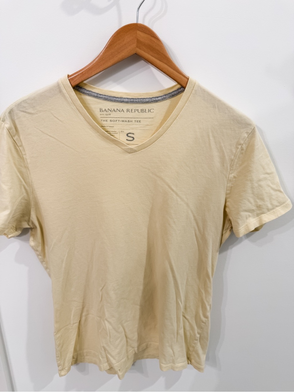 Men’s Banana Republic Soft Wash Tee